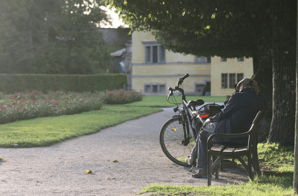 Best Memory Care in Beaverton, Oregon - Embrace Age Prepared