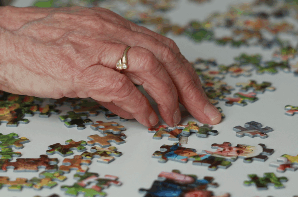 Best Memory Care in Oregon City, Oregon - Embrace Age Prepared